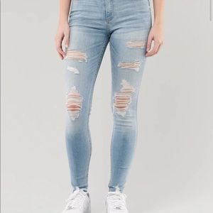 Hollister Ripped Jeans Size 1